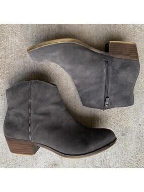 Grey Suede Booties BCBGeneration Barda 9M Leather Zipped Like New